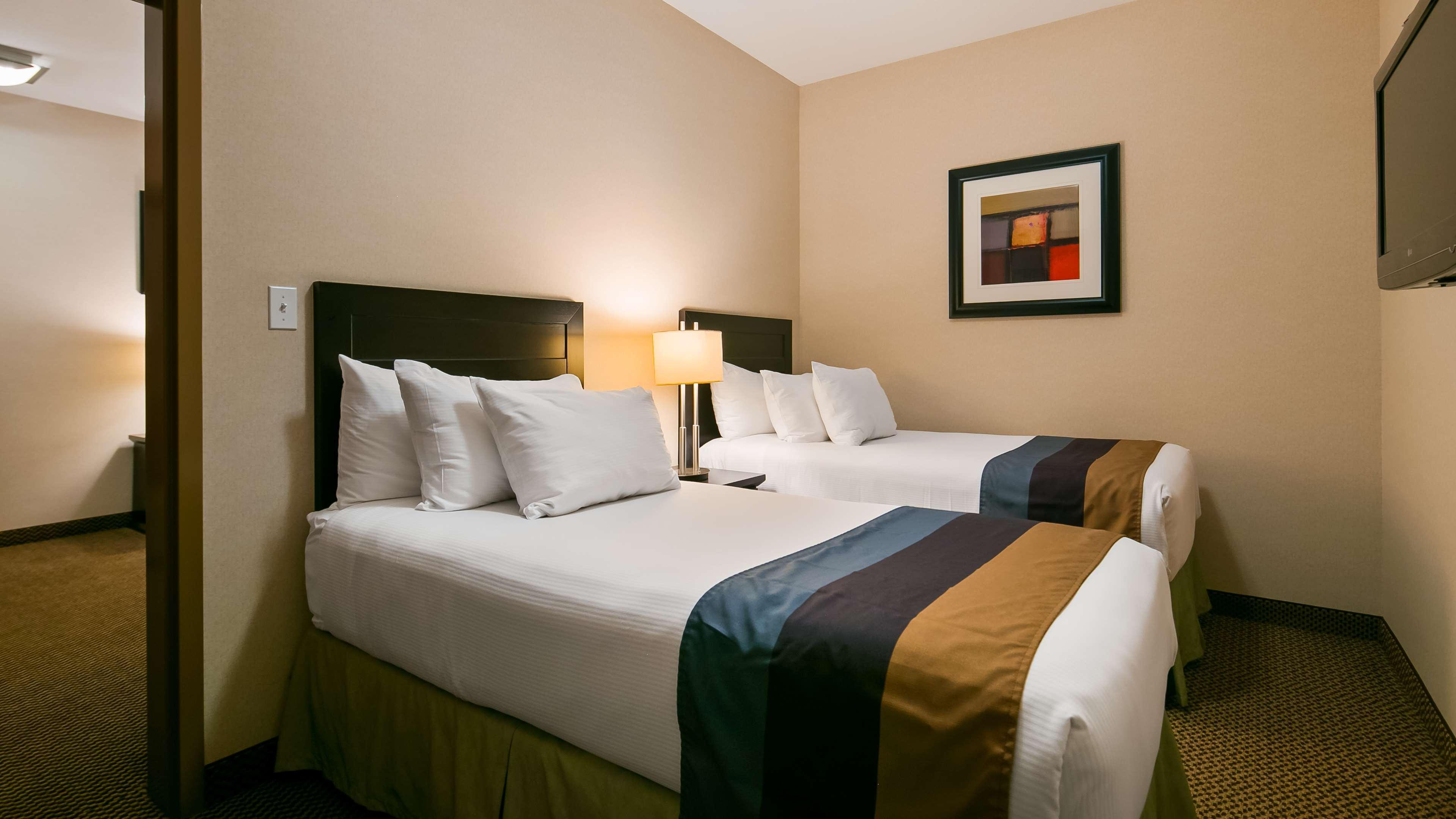 Best Western Wainwright Inn & Suites Esterno foto