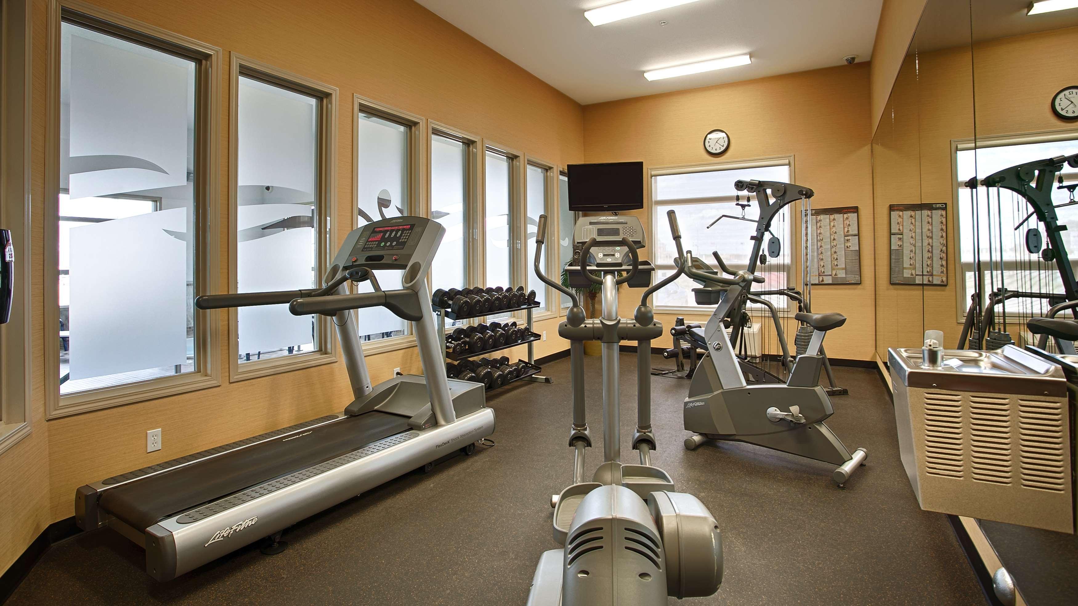 Best Western Wainwright Inn & Suites Esterno foto
