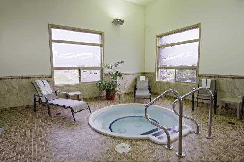 Best Western Wainwright Inn & Suites Esterno foto